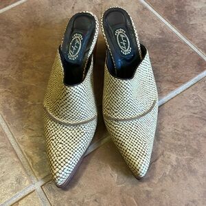 Salphy snakeskin handmade slip on wooden heels. Size 7